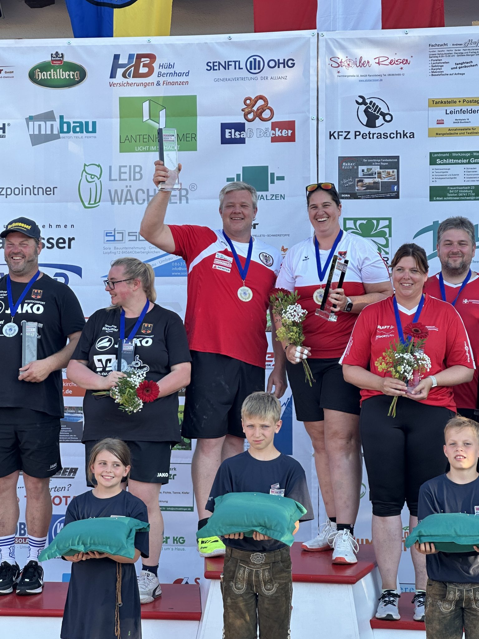 Österreich triumphiert beim Europacup im Weitenwettbewerb in Oberbergkirchen