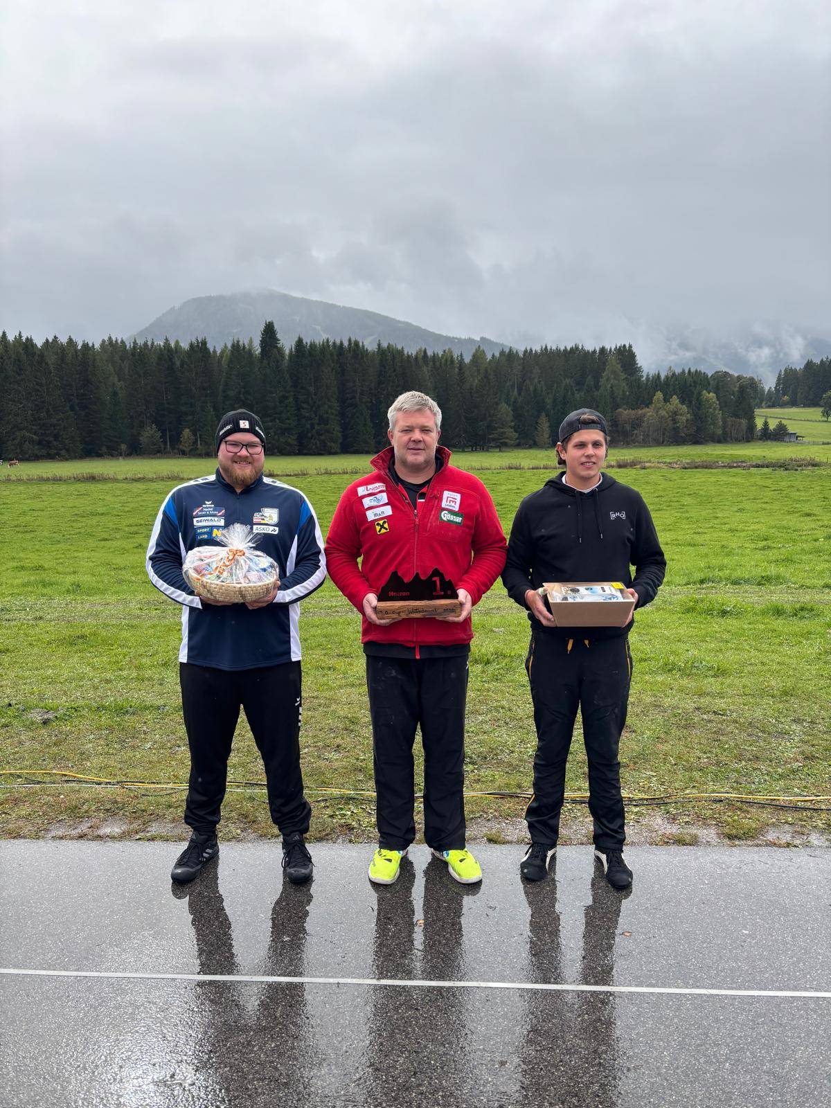 Kalt, nass, spektakulär – Weitenjagd beim Österreich Cup in der Ramsau