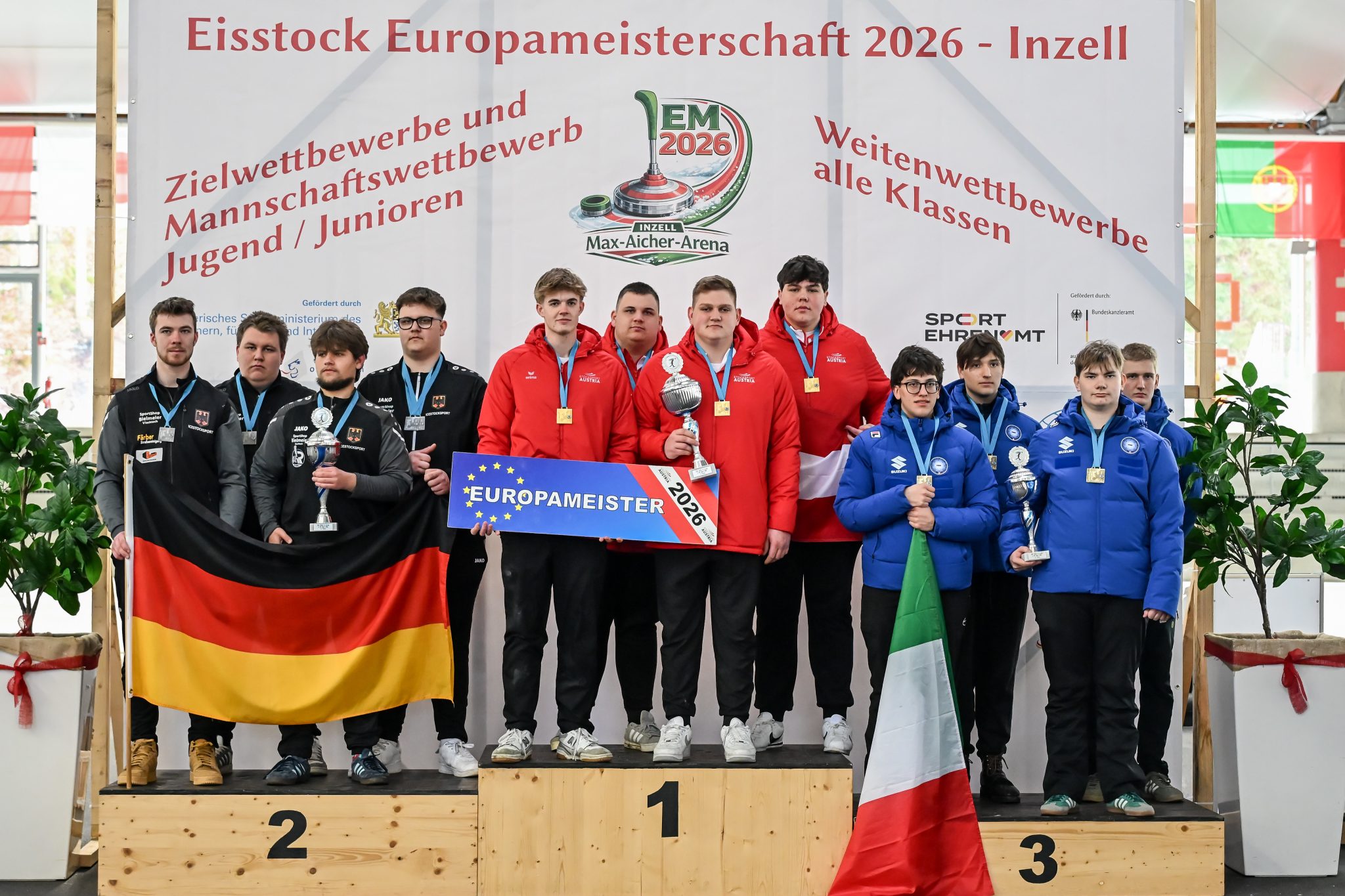 Auftakt nach Maß: Zweimal Teamgold im Weitenbewerb (U23 & U19)
