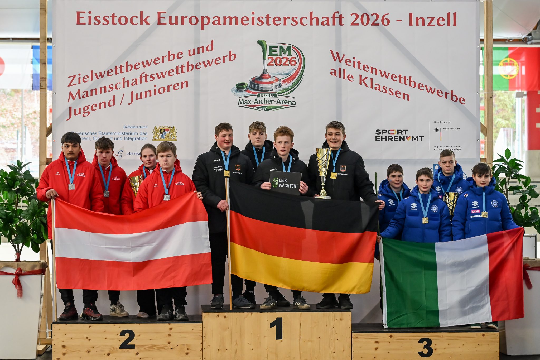 Weiten-EM: Doppel-Bronze im Team Mixed und U16 Teamsilber